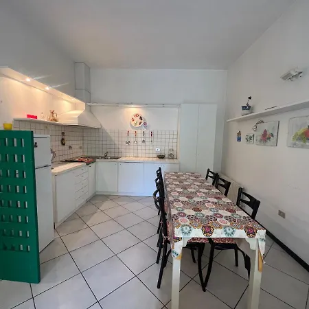 Casa Viale Amico * Loano